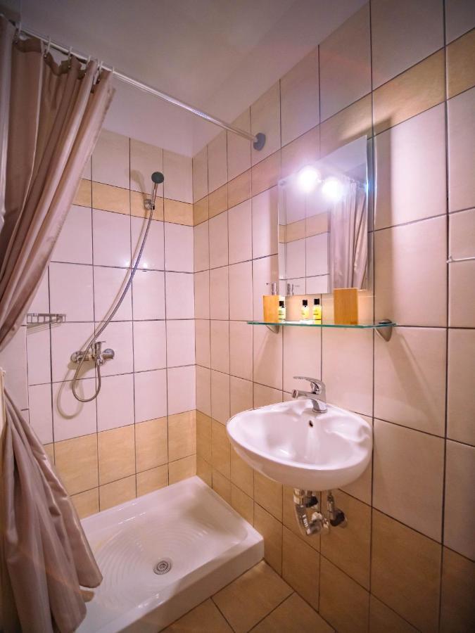 Little Emerald - Central Spot Apartments Volos Exterior photo